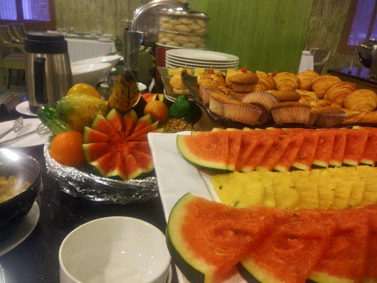 Lotus 8 Hotel Nedumbassery Dış mekan fotoğraf